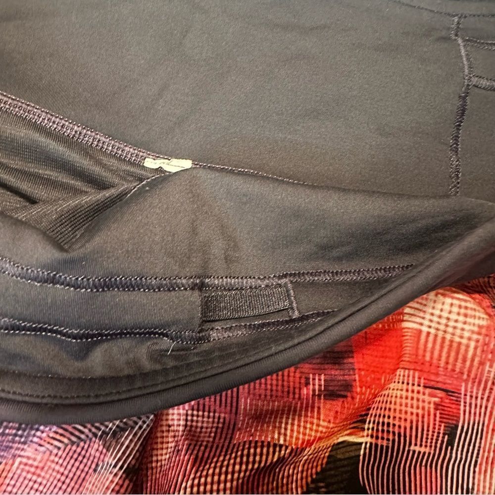 Lululemon Run Times Short (4”) lined athletic shorts size 10 - Picture 6 of 7
